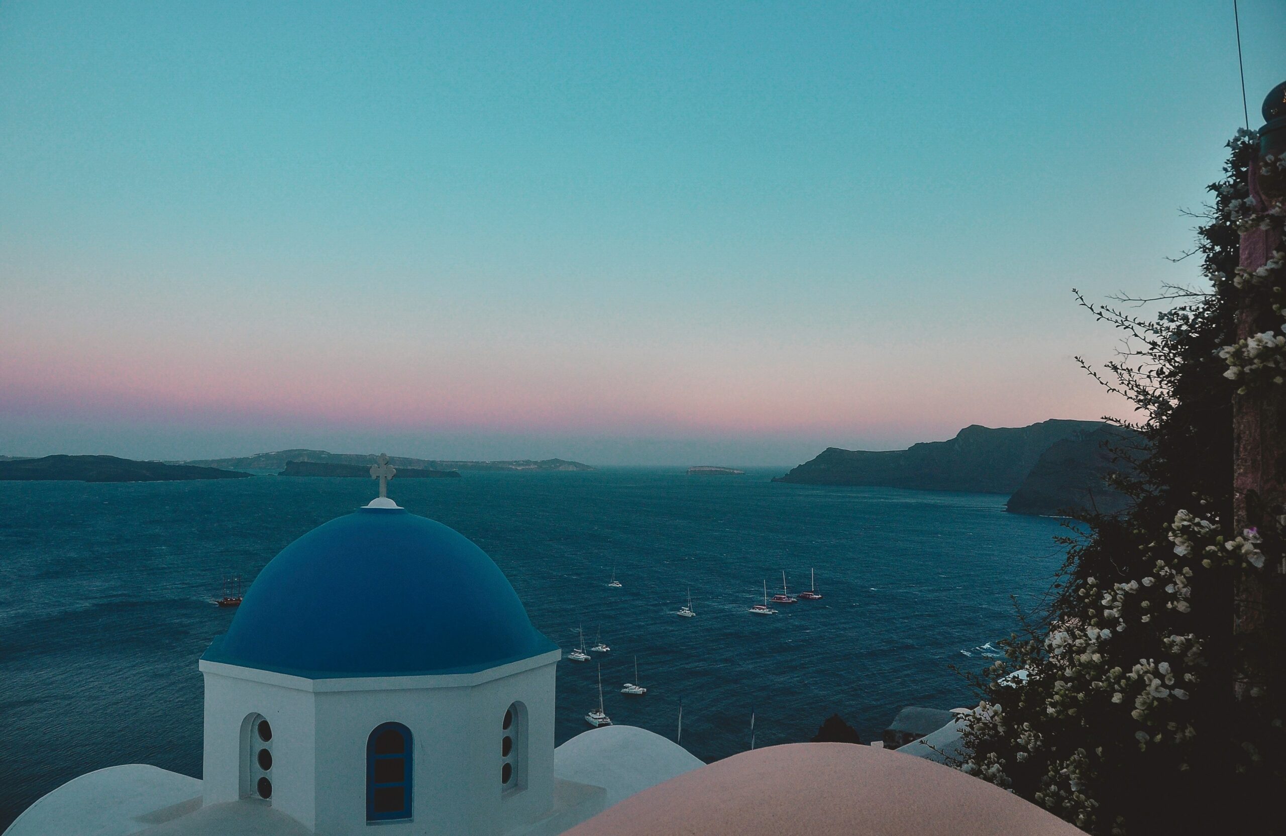 Photo by Victor He on Unsplash honeymoon destination