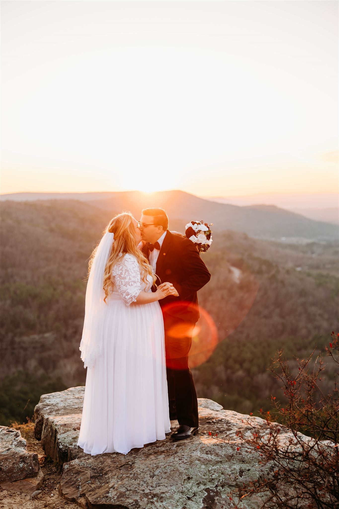 Golden-Hour-Blue-Hour-Arkansas-Wedding-Photography-Photographer-Legend-and-Lace-Studios-2